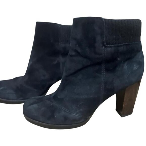 Kenneth Cole Black Suede Ankle Boots Sz 8 Chunky Heel Womens - Picture 1 of 14